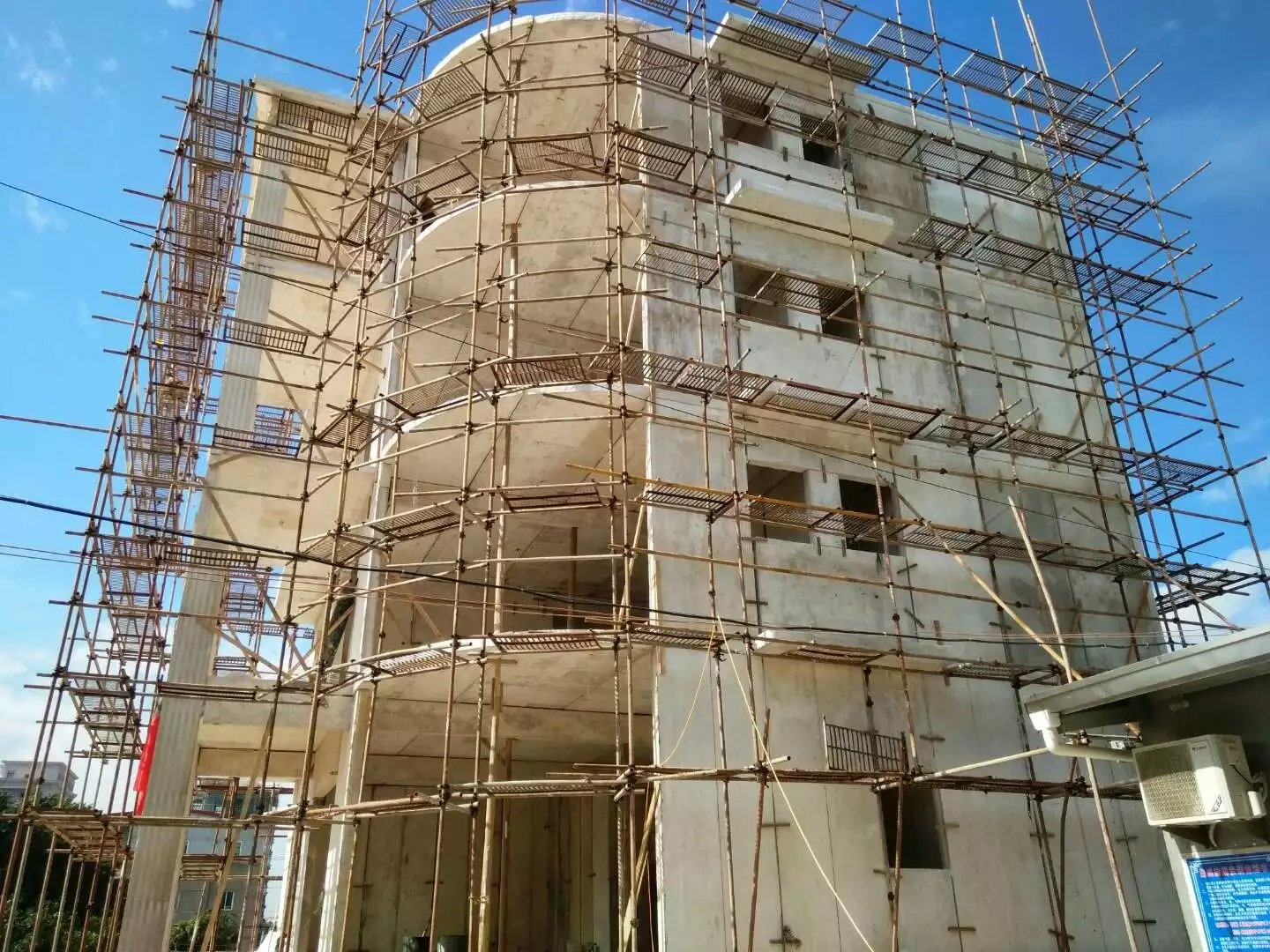 周宁星河绿色环保装配式建材在福建修建的五层别墅建筑